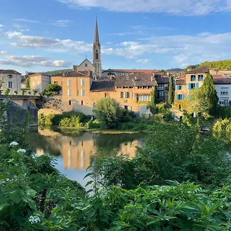 Nyaraló La Maison Au Tilleul Labarthe-Bleys
